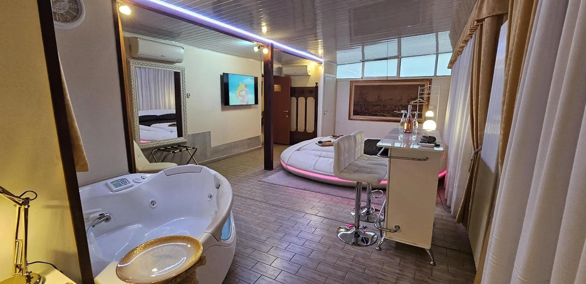 King Apartment And Suite بولونيا