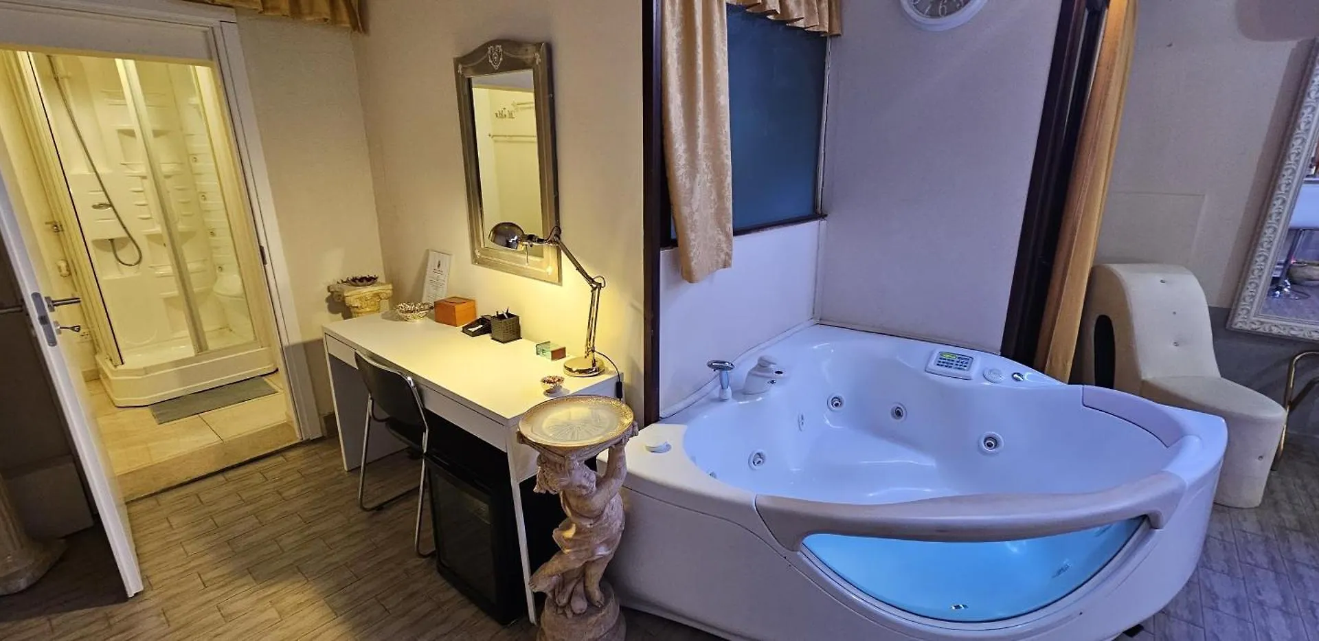 King Apartment And Suite بولونيا إيطاليا