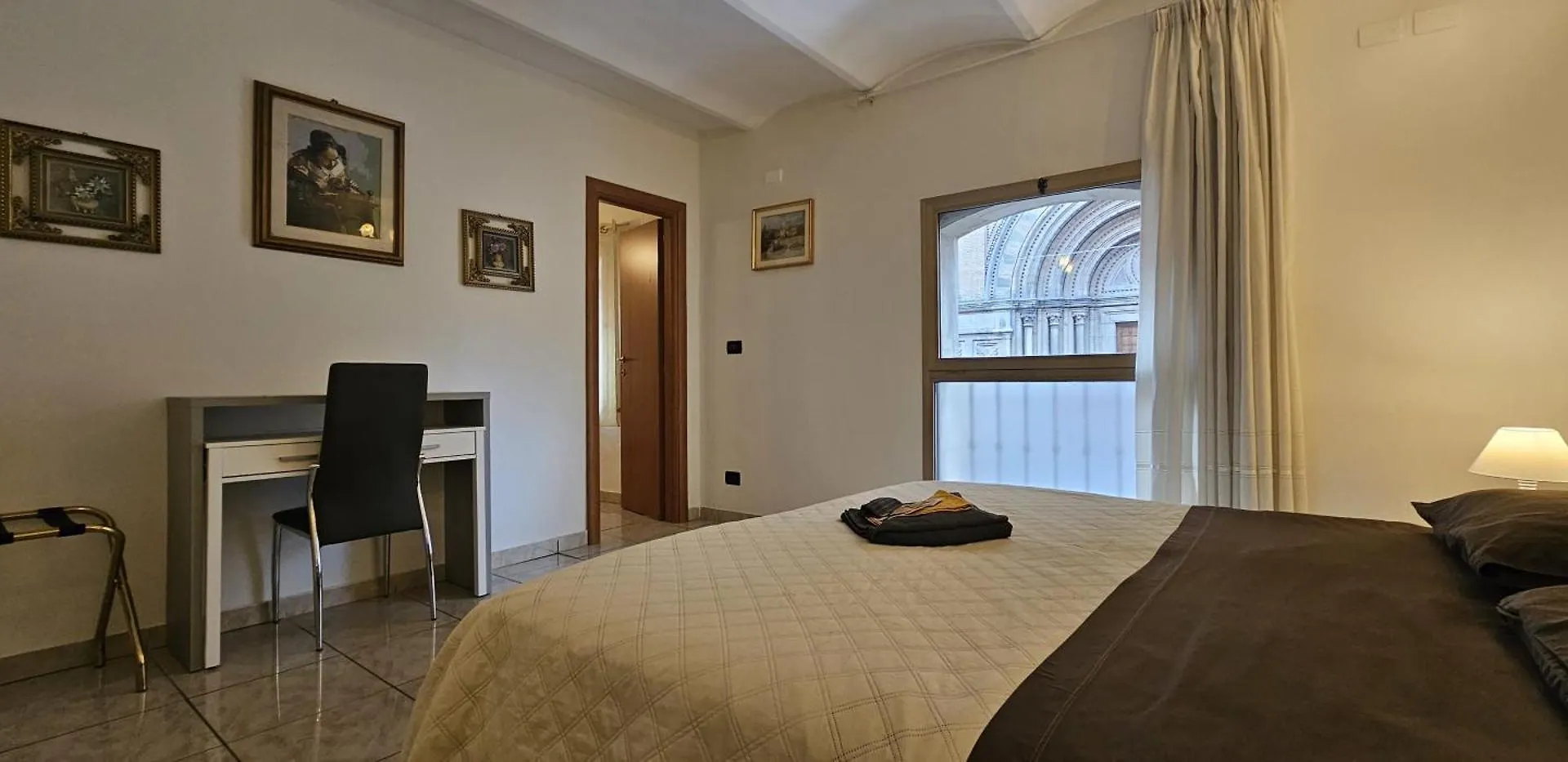 King Apartment And Suite بولونيا